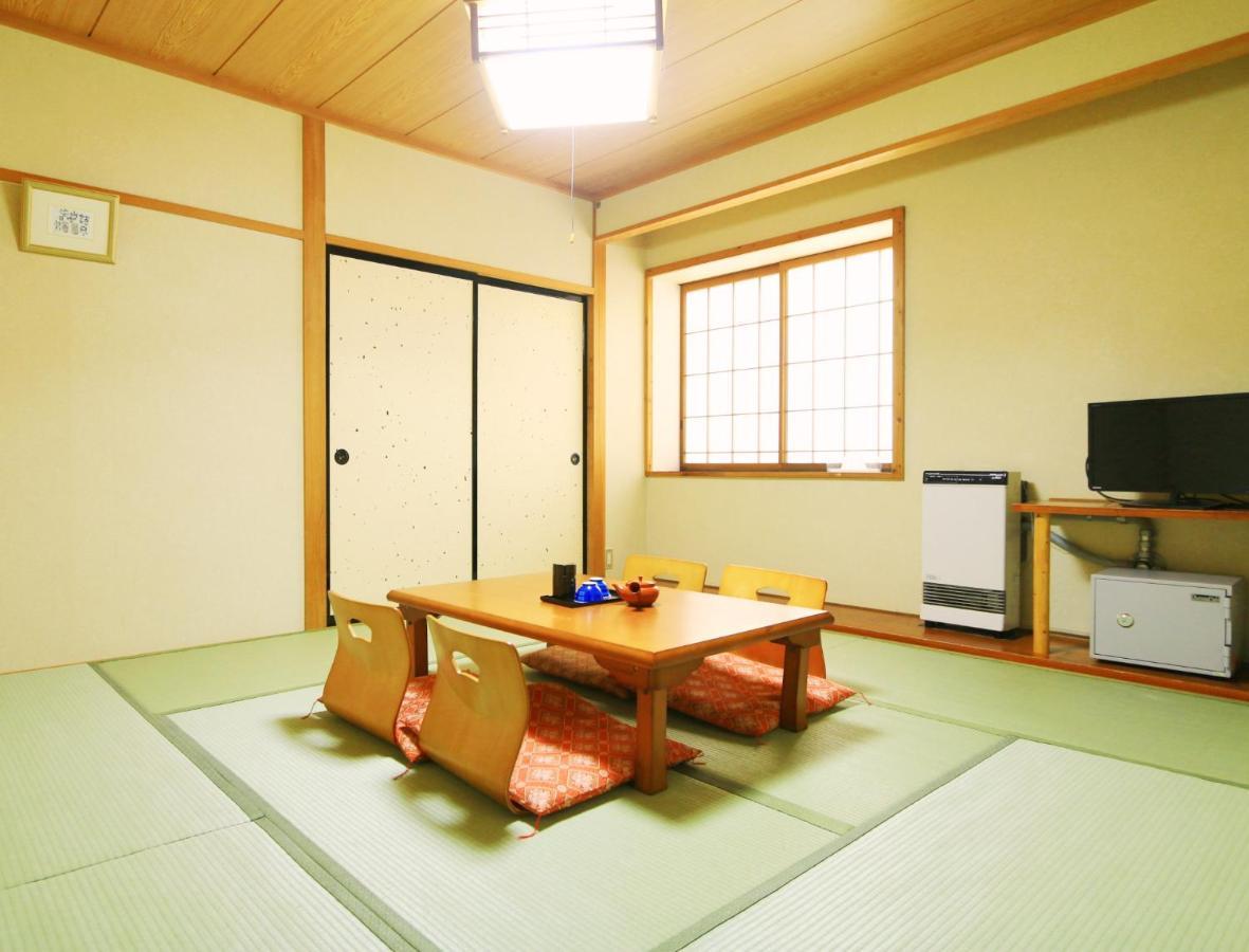 Kawatatsu Hotel Nozawaonsen Buitenkant foto
